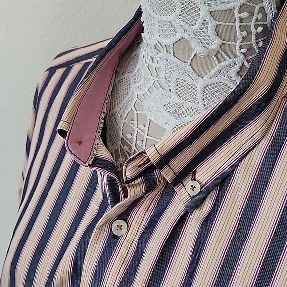 Tommy Bahama  Button Down Shirt - Picture 2 of 12